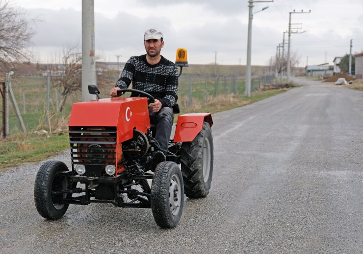 Konya'da hurda parçalarla garajında mini traktör yaptı