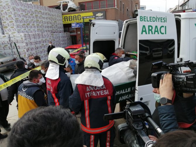 Yangında bir kişinin cansız bedenine ulaşıldı