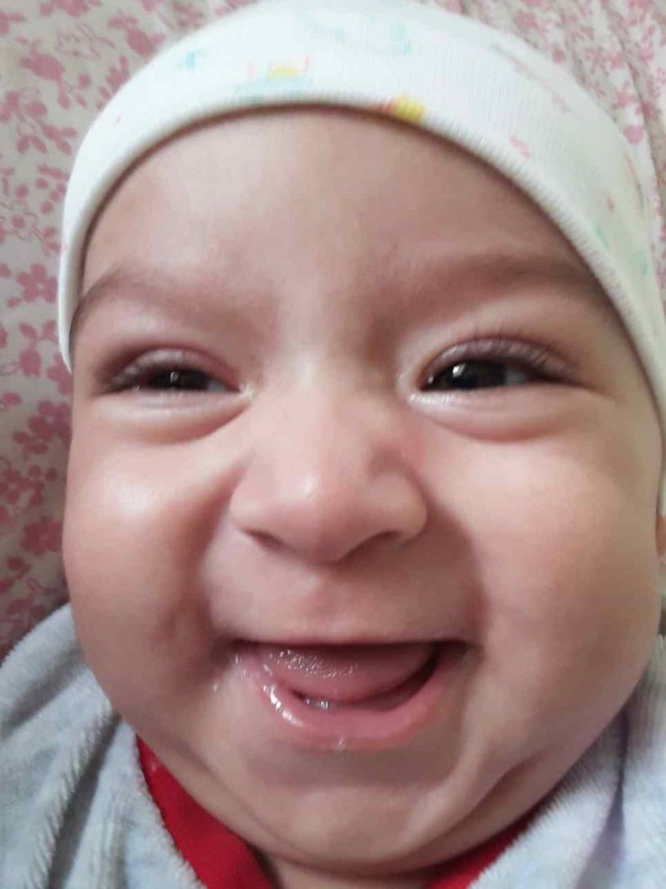 6 aylık Eylül bebek biberonla süt içerken boğularak öldü