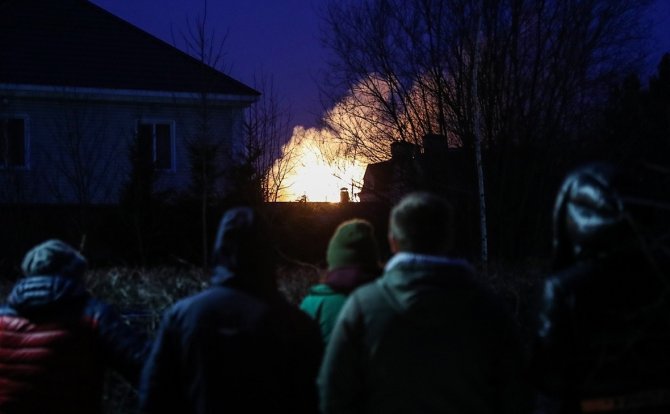 Rusya’da gözaltına alınmak istenen şahıs evini ateşe verdi