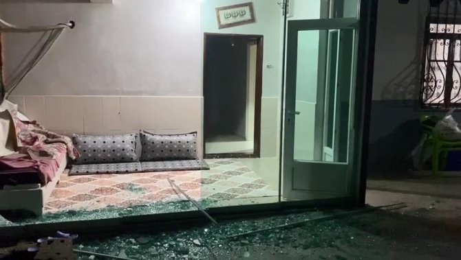 Eve otomatik silahlarla saldırı
