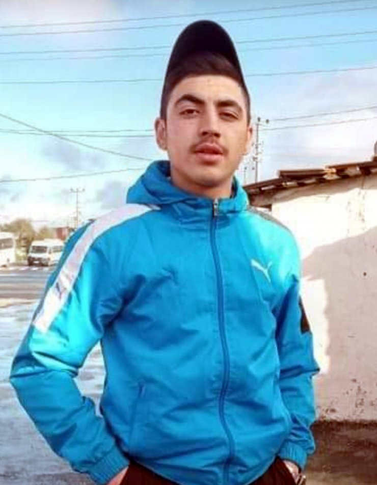 18 yaşındaki genç, sokak ortasında öldürüldü