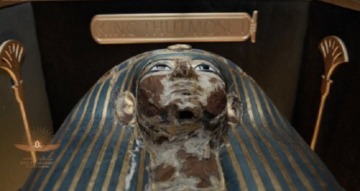 Mısır’da 18 kral ve 4 kraliçenin mumyası kortej eşliğinde müzeye taşındı