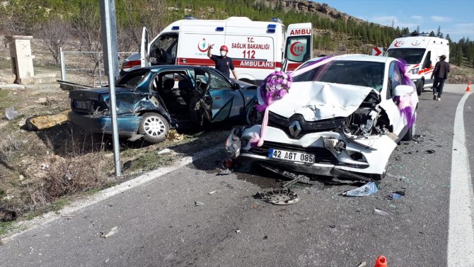Konya'da gelin arabasının da karıştığı zincirleme trafik kazası: 7 yaralı