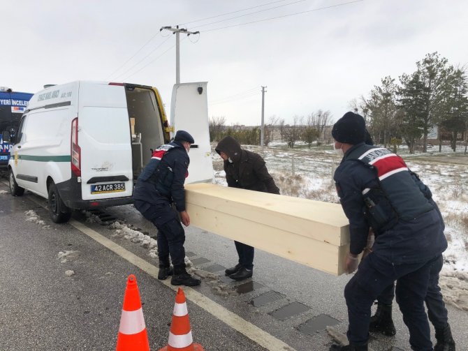 Konya'da rus turist otobüs kazasında hayatını kaybetti
