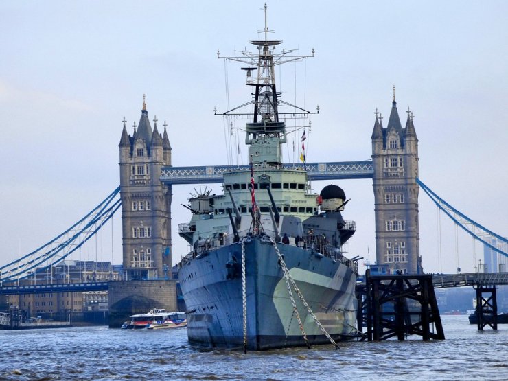 İngiltere, Karadeniz’e iki savaş gemisi gönderiyor