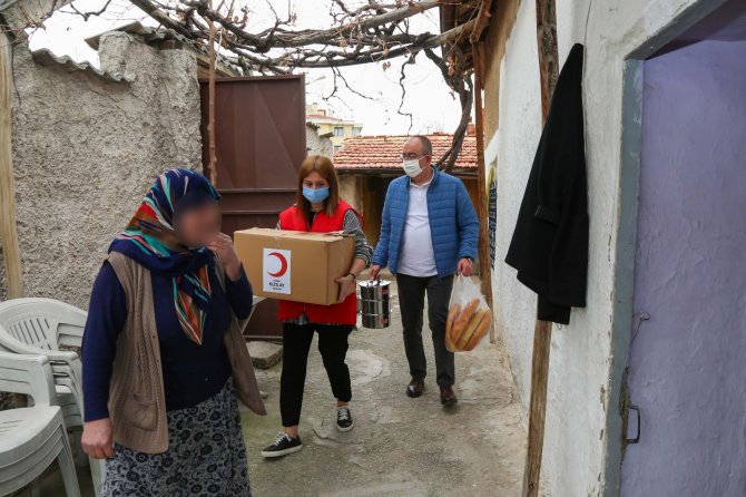 Meram Belediyesi ve Türk Kızılay Meram gönüllere dokunuyor