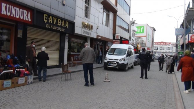 Konya'da silahlı saldırıya uğrayan kuyumcu yaralandı