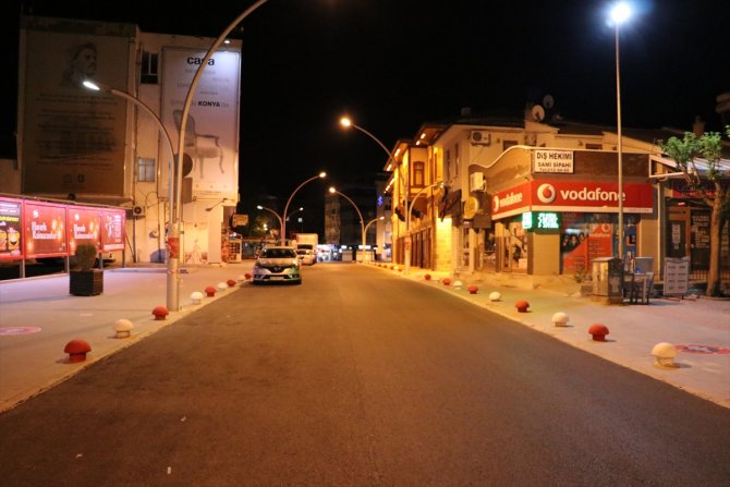 Konya'da "tam kapanma"yla sokaklar boşaldı