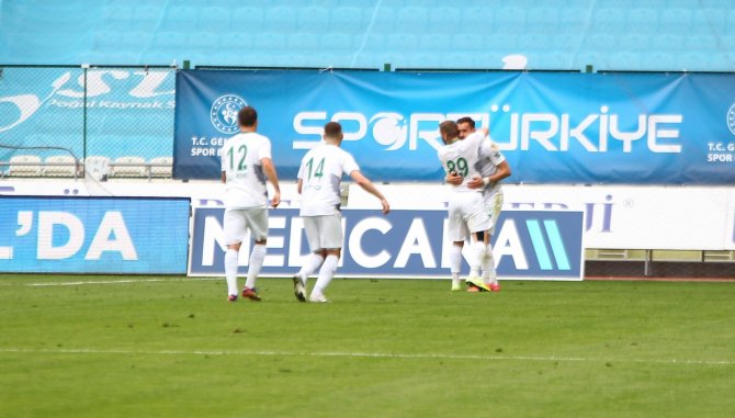 Konyaspor: 1 - Fatih Karagümrük: 1 (İlk yarı sonucu)