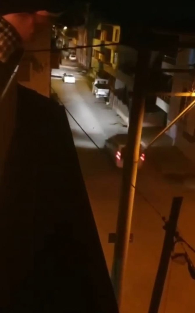 Sakarya sokaklarında film sahnelerini aratmayan kovalamacada 2 gözaltı