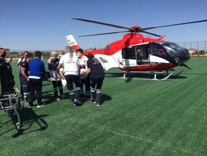 Konya'da kalp krizi geçiren kişiye hava ambulansı