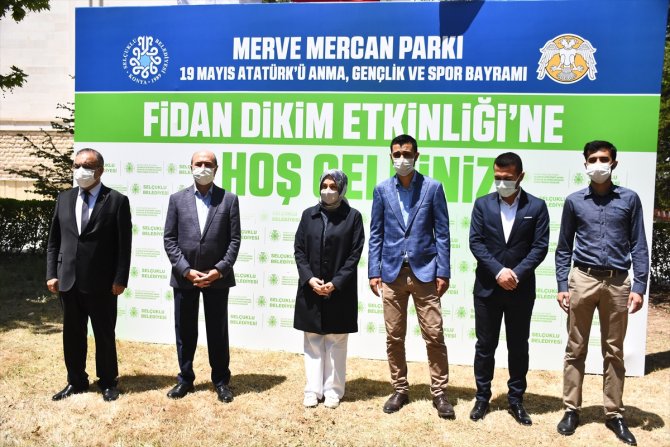 Konya'da, Kovid-19'dan ölen tıp öğrencisi Merve Mercan'ın anısına fidan dikildi