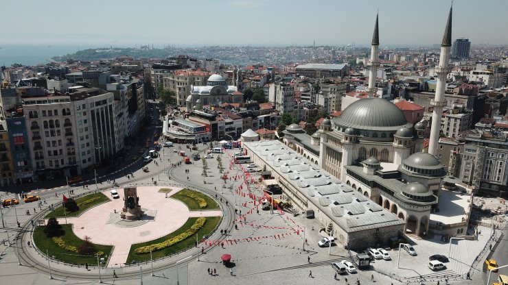 Taksim Camii cuma günü ibadete açılıyor