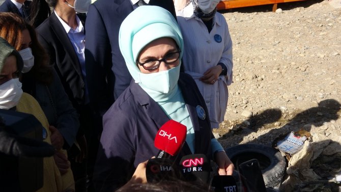 Emine Erdoğan ve Bakan Kurum’un Van ziyareti