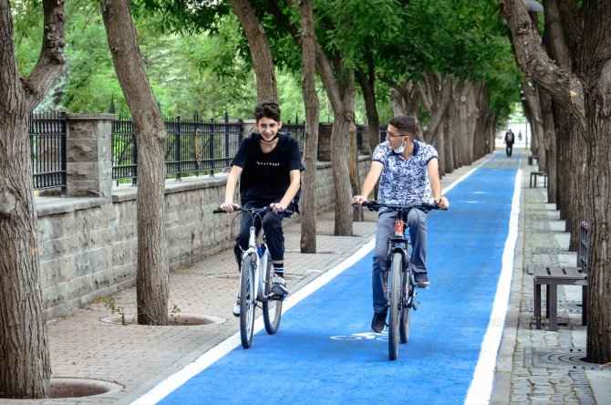 "Bisiklet şehri" Konya, 550 kilometrelik bisiklet yoluyla diğer kentlere örnek oluyor
