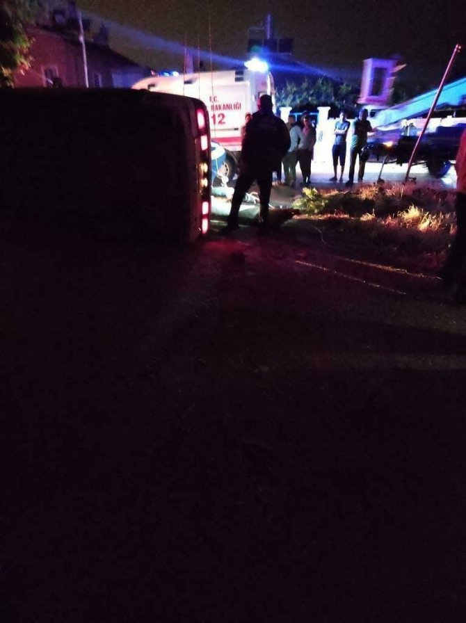 Konya'da feci kaza! 15 yaşındaki çocuğun kullandığı otomobil direğe çarptı...2 çocuk hayatını kaybetti