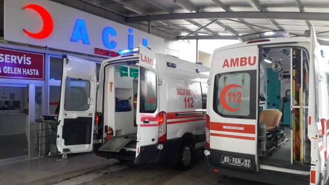 Kozan’da trafik Kazası: 5 yaralı