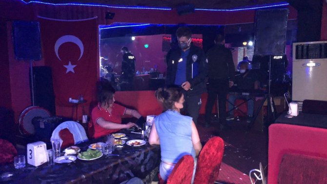 Konya’da 5. kez mühürlenen eğlence merkezindeki 27 kişiye ceza