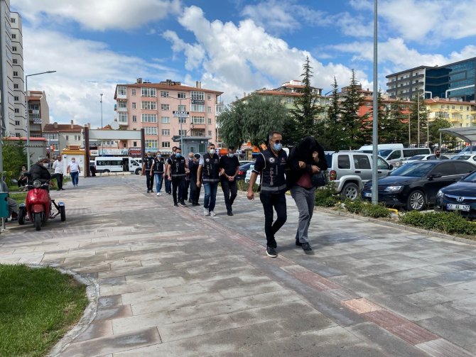 Konya'nın da bulunduğu 9 ilde suç örgütü operasyonu: 14 gözaltı
