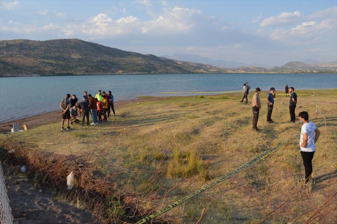 Serinlemek için göle giren Suriyeli çocuk boğuldu