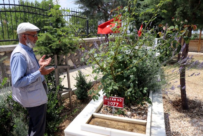 Şehit polis babasından "Unutulursa yeni 15 Temmuzlar olabilir" uyarısı