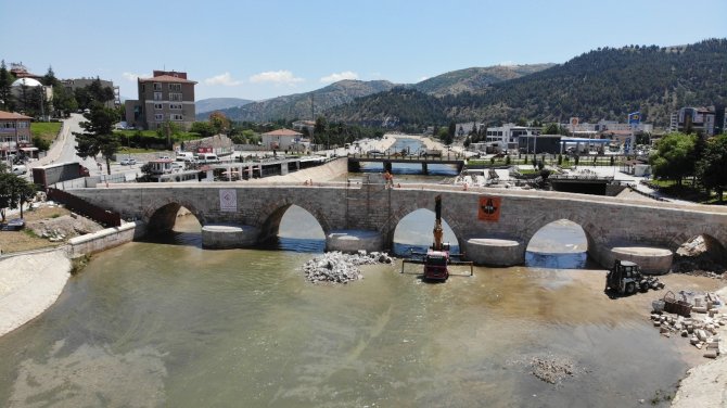 770 yıllık kitabe yerine konuldu