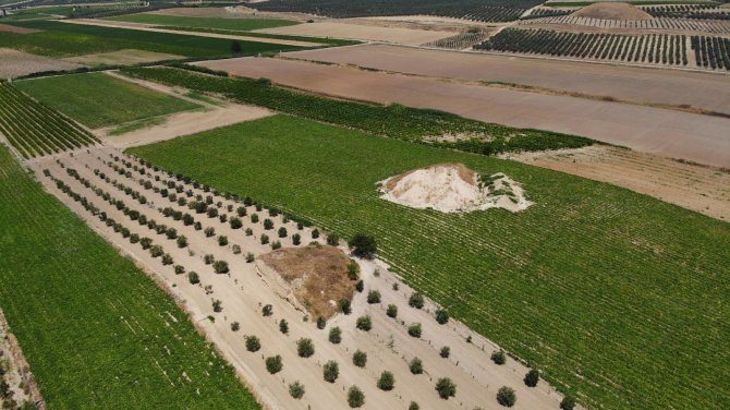 Manisa’nın görkemli güzellikleri define avcılarının saldırısına uğradı