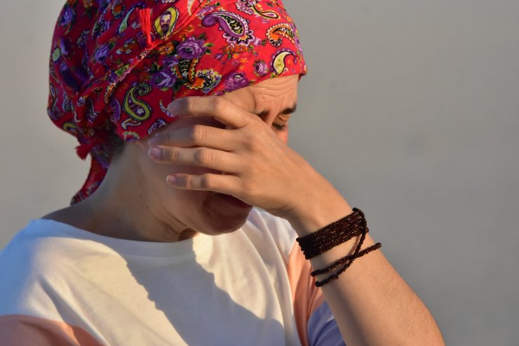 Yavru flamingo ölülerini görünce gözyaşlarını tutamadı