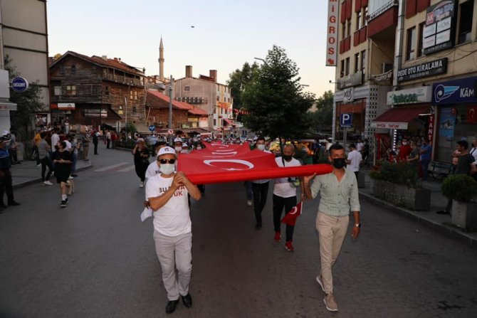 Bartın’da 15 Temmuz etkinliklerinde vatandaşlar meydanlara koştu