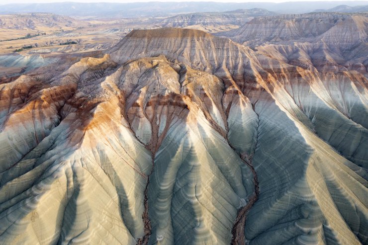 The vital veins of the dried Duden Lake appeared