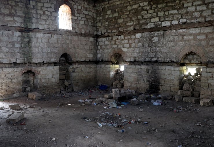 Osmanlı mirası 5,5 asırlık caminin yok olma tehlikesi