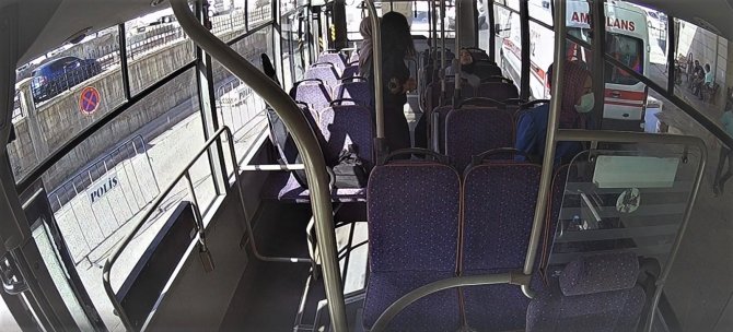 Otobüste bayılan yolcuyu şoför hastaneye yetiştirdi