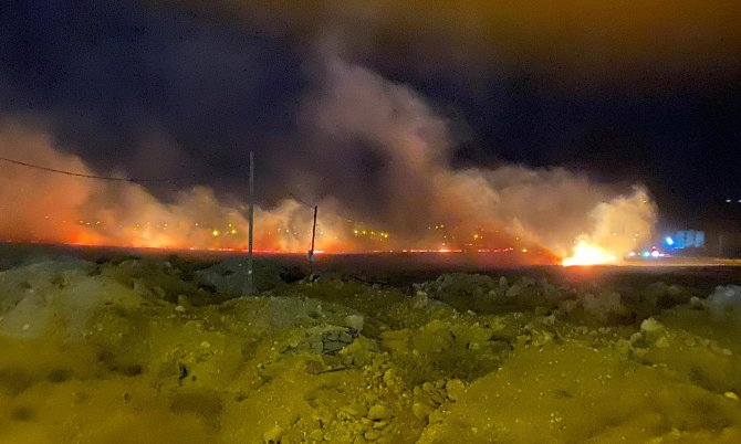 Anız yangını: 4 kişi dumandan zehirlendi