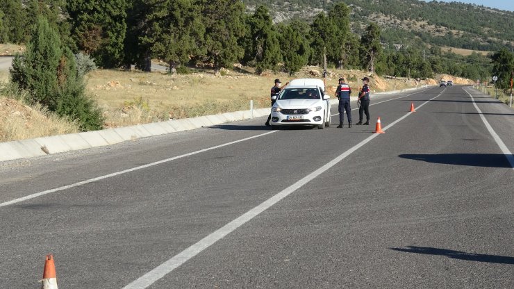 Konya'da 7 kişinin cinayet şüphelisinin bulunması için boş evlerde arama