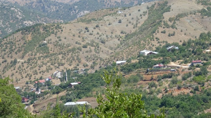 Konya'da 7 kişinin cinayet şüphelisinin bulunması için boş evlerde arama