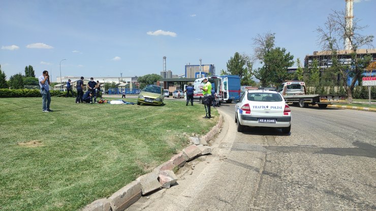 Konya'da takla atan otomobilin sürücüsü genç kız hayatını kaybetti