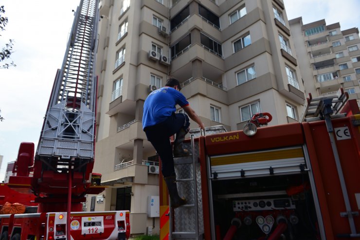 Apartmanın 13'üncü katında yangın; anne ve 2 çocuğu son ...