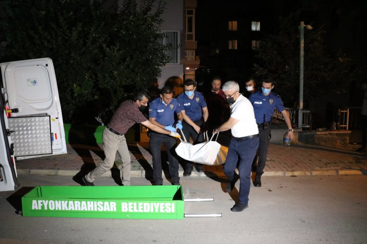 Konya'dan Afyon'a giden polis memuru, 3 kişiyi öldürüp intihar etti!