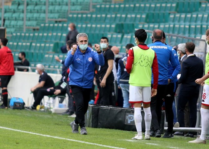 Süper Lig’de 20 takımın 18’i yerli teknik adamla lige başlayacak