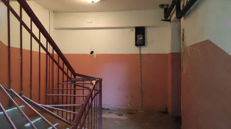 6 katlı apartmanda asansör boşluğuna düşüp hayatını kaybetti