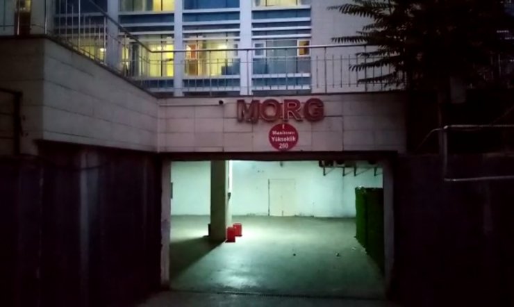 Oyun oynarken devrilen ahşap dolabın altında kalan Kumsal, hayatını kaybetti