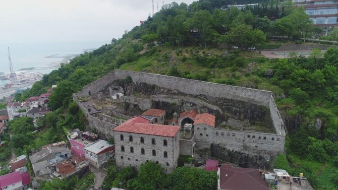 Yaklaşık 3 yıldır ziyarete açılmayı bekliyor