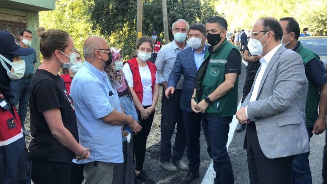 Tarım ve Orman Bakanı Pakdemirli'den Bartın'daki selde ölen kadının ailesine taziye ziyareti