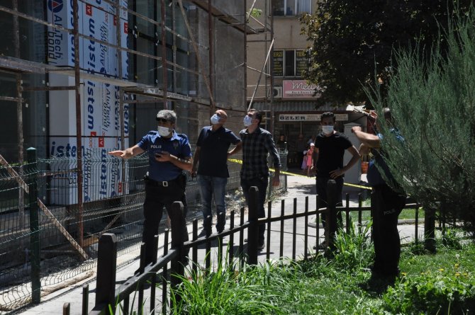 İnşaatın 3. katından düşen işçi ağır yaralandı