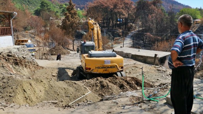 Orman yangınında zarar gören evlerin yerine yenisi yapılıyor