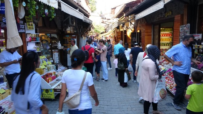 3 bin yıllık geçmişi olan tarihi ilçe ziyaretçilerin tercihi oldu