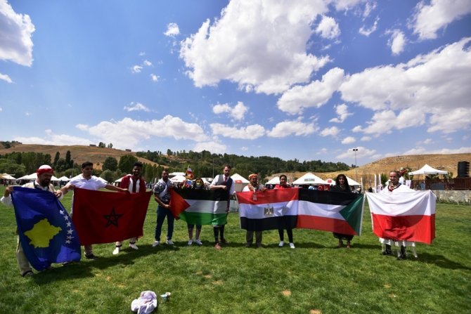 Ahlat’taki Malazgirt kutlamaları coşkuyla devam ediyor