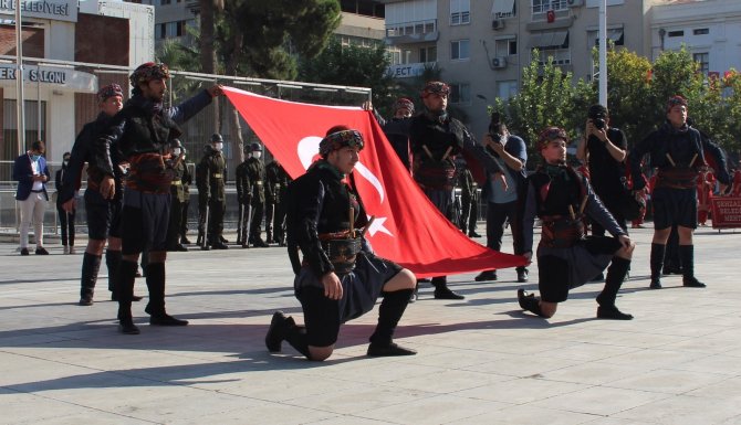 Büyük zaferin kahramanları dualarla anıldı