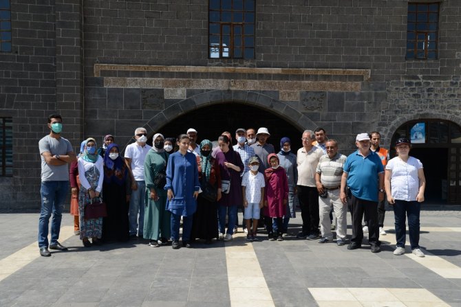Konya'dan Diyarbakır'a gittiler, göremediler ama hissettiler